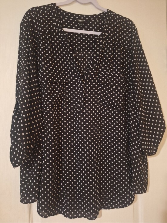 torrid Tops - Torrid Black and White Polka Dot V-Neck Blouse Harper 3